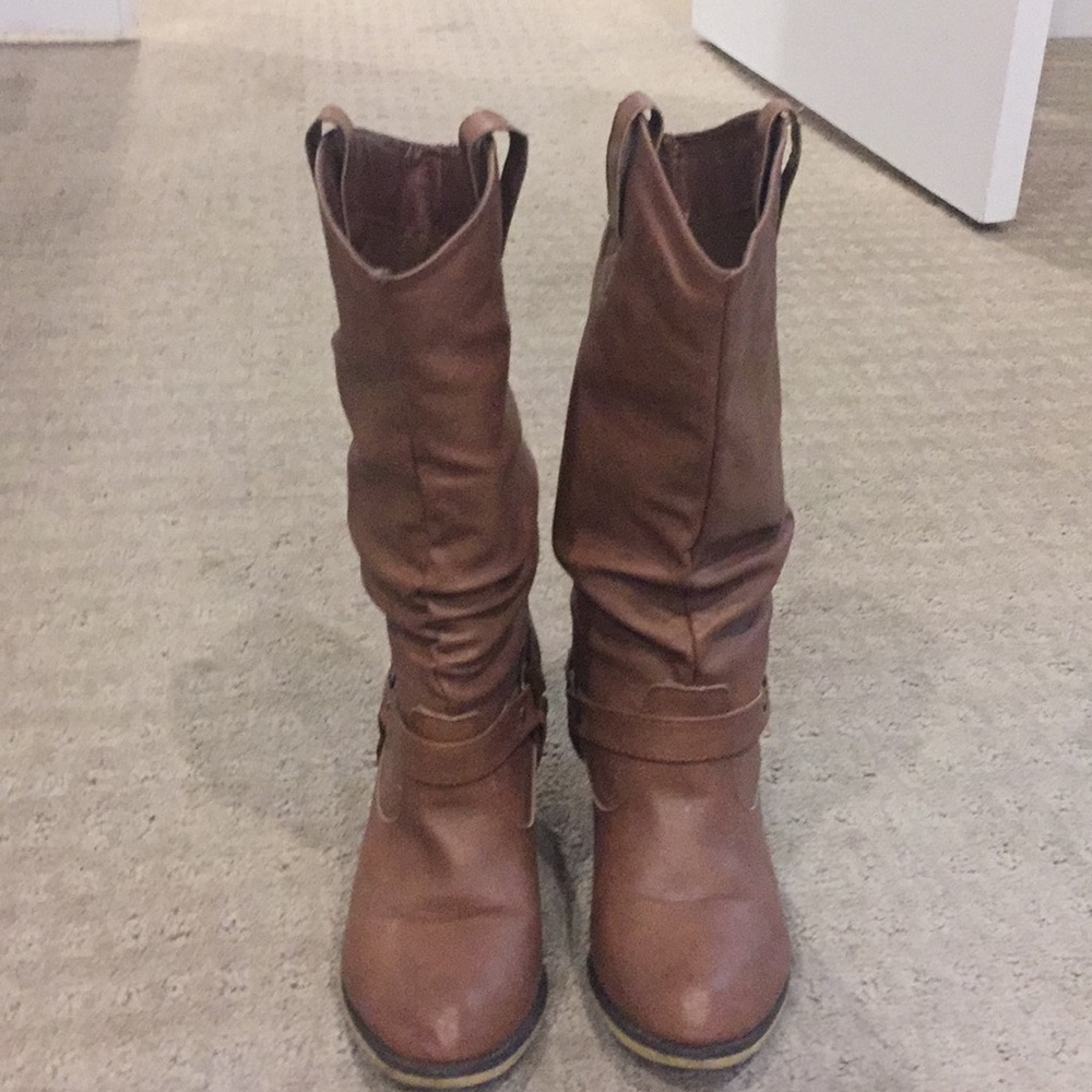 Fun & trendy cowboy boots!